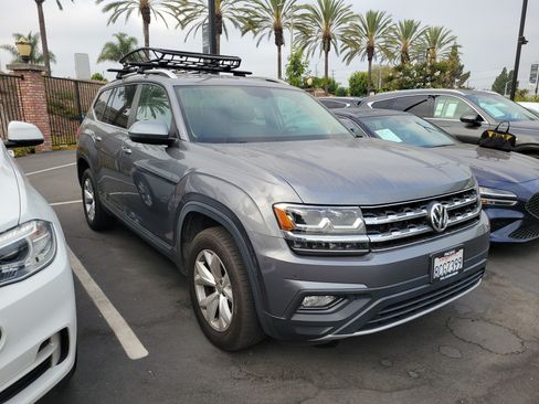 Used 2018 Volkswagen Atlas SE FWD image 3