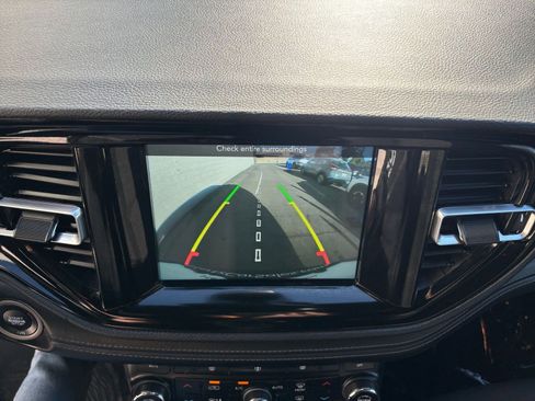 Used 2024 Dodge Durango SXT image 17