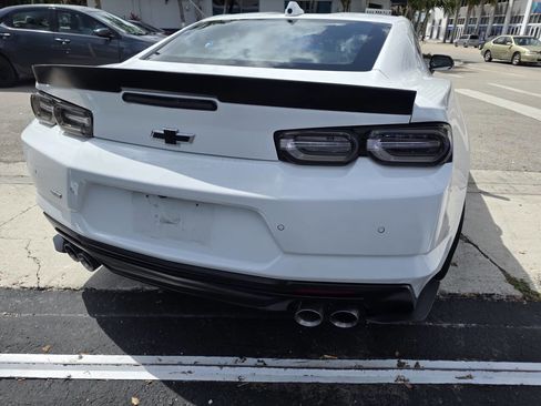 Used 2022 Chevrolet Camaro SS RWD image 17