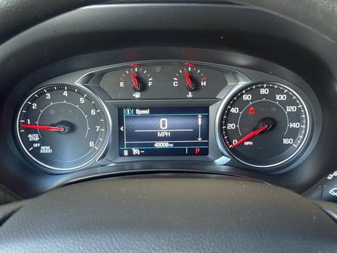 Used 2024 GMC Terrain SLE AWD/4WD image 39