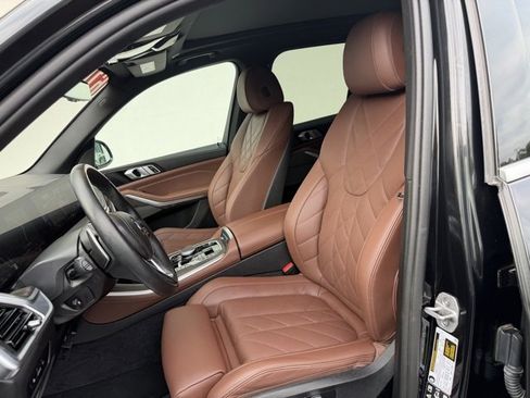 Used 2025 BMW X5 xDrive40i w/ Premium Package image 10