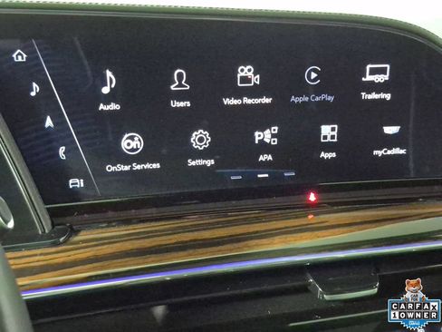 Used 2023 Cadillac Escalade Premium Luxury w/ Performance Package AWD/4WD image 23