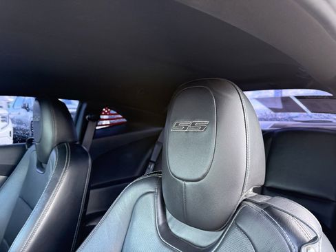 Used 2014 Chevrolet Camaro SS w/ SS Performance Package image 21