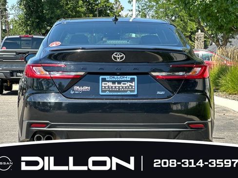 Used 2025 Toyota Camry SE FWD image 5