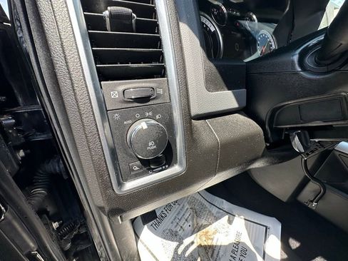 Used 2019 RAM 1500 Classic Warlock AWD/4WD image 17