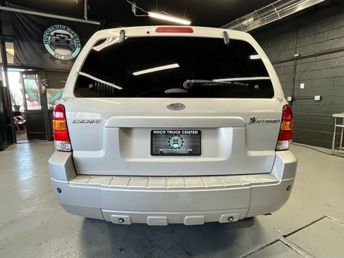 Used 2007 Ford Escape 4WD Hybrid image 4