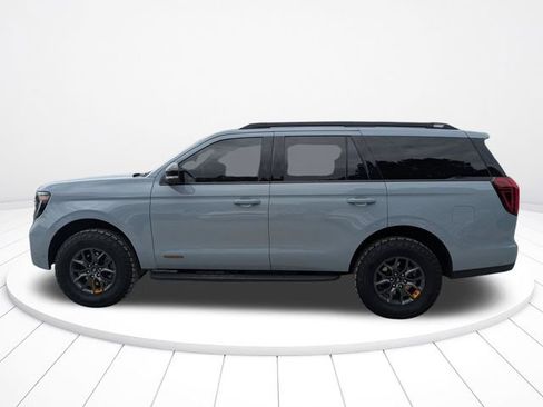 Used 2025 Ford Expedition Tremor AWD/4WD image 7