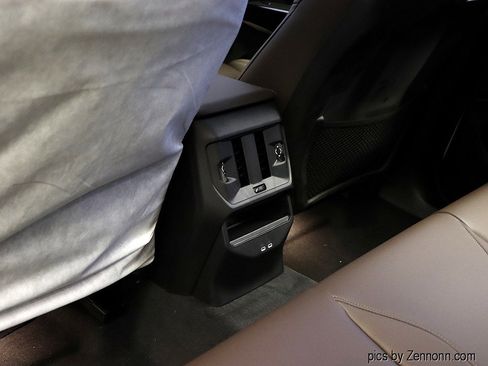 Used 2026 BMW X3 xDrive30 w/ Premium Package image 19