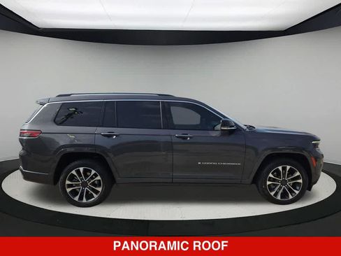 Used 2021 Jeep Grand Cherokee L Overland w/ Luxury Tech Group IV AWD/4WD image 7