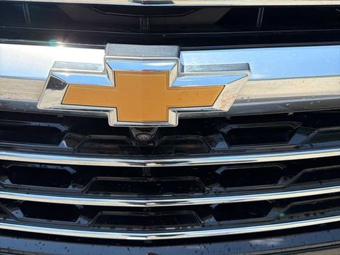 Used 2026 Chevrolet Traverse High Country w/ LPO, Floor Liner Package AWD/4WD image 3