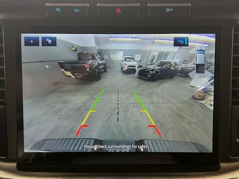 Used 2023 Ford F150 Lariat image 10