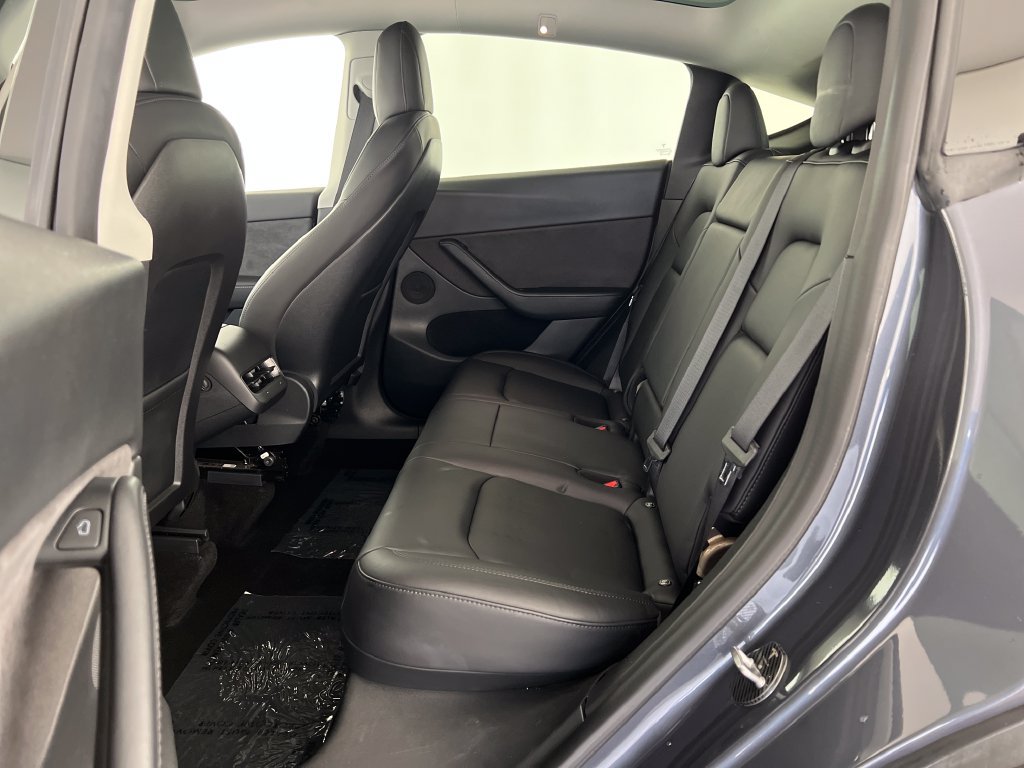 Used 2022 Tesla Model Y Performance AWD/4WD image 26