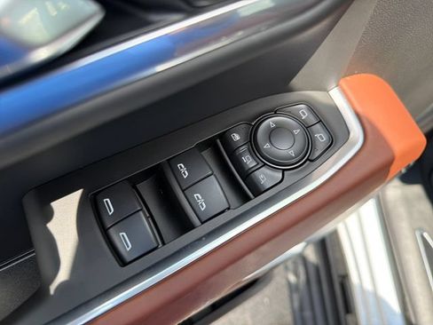 New 2026 GMC Sierra 2500 Denali Ultimate AWD/4WD image 17
