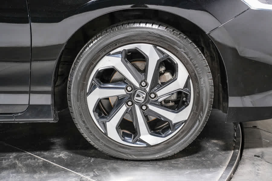 Used 2016 Honda Accord EX-L image 7