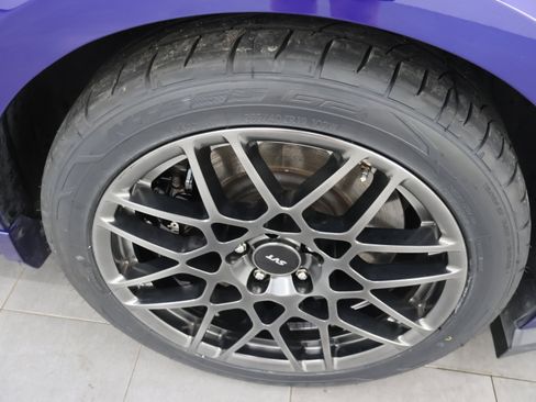 Used 2013 Ford Mustang Shelby GT500 RWD image 3