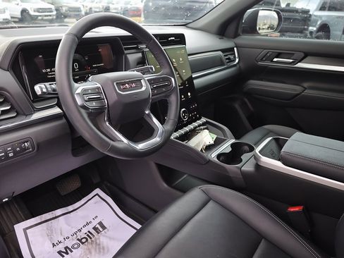 Used 2025 GMC Terrain Elevation w/ Elevation Premium Package image 12