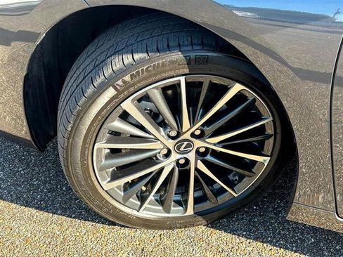 Used 2024 Lexus ES 350 w/ Premium Package image 52