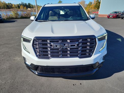 New 2026 GMC Acadia Denali Ultimate image 3