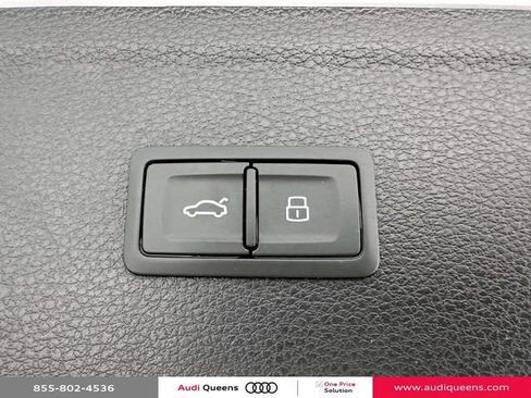 Certified 2023 Audi Q5 2.0T Premium w/ Convenience Package AWD/4WD image 11