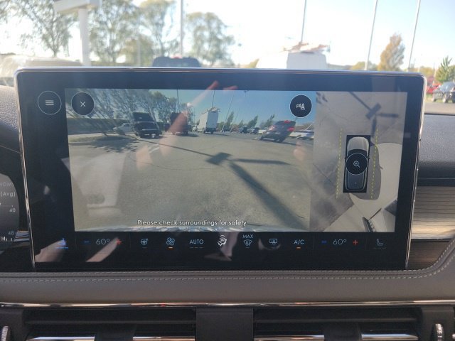 Certified 2024 Lincoln Corsair AWD image 37