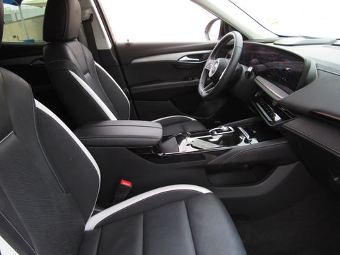 Used 2025 Buick Envision Sport Touring image 8