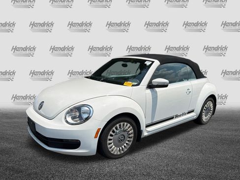 Used 2013 Volkswagen Beetle 2.5 FWD image 8
