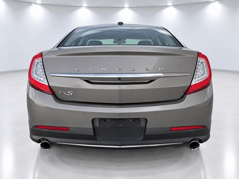 Used 2016 Lincoln MKS w/ Equipment Group 101A FWD image 7