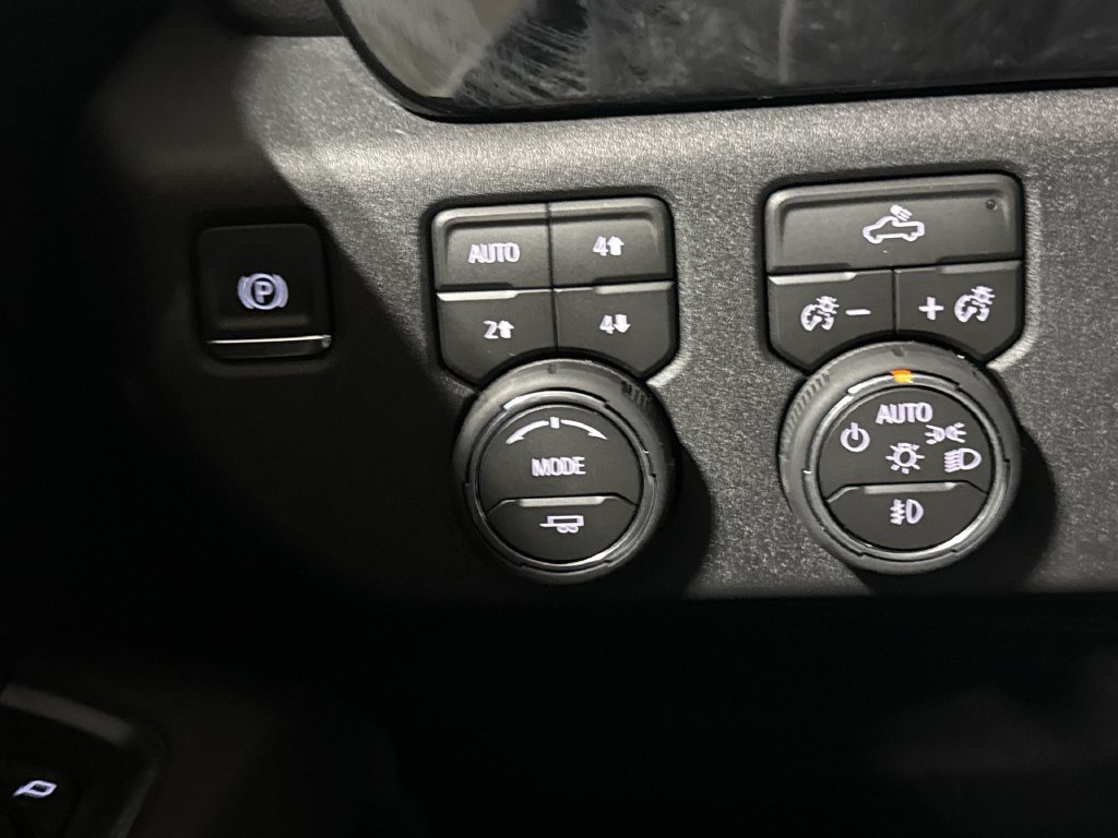 New 2026 Chevrolet Silverado 1500 RST w/ Z71 Off-Road Package AWD/4WD image 19