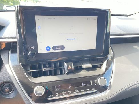 Certified 2025 Toyota Corolla Cross LE AWD/4WD image 18