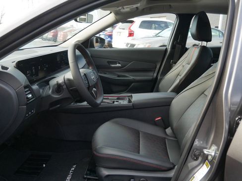 New 2026 Nissan Sentra SR w/ SR Premium Package image 5