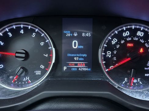 Certified 2021 Toyota RAV4 LE image 23