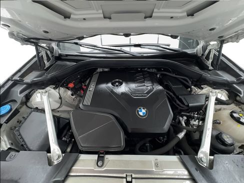 Used 2023 BMW X4 xDrive30i w/ M Sport Package AWD/4WD image 18