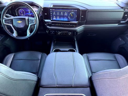 Used 2024 Chevrolet Silverado 3500 LTZ w/ LTZ Convenience Package image 24