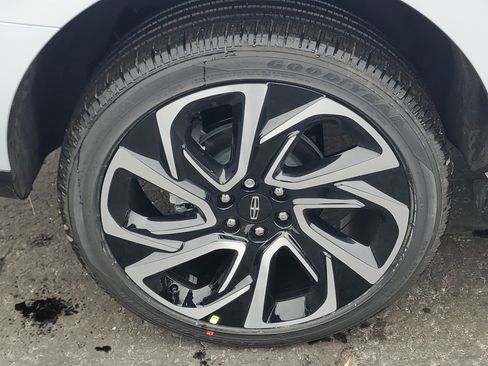 New 2026 Lincoln Navigator Reserve image 5