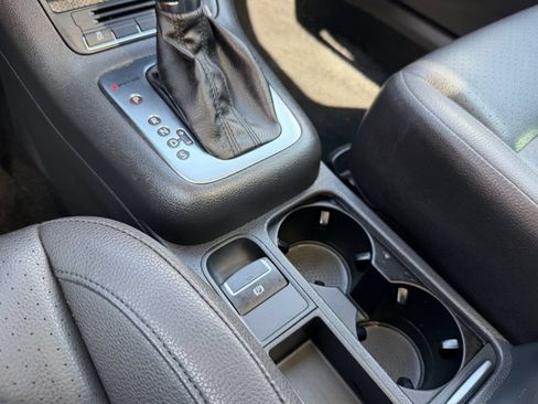 Used 2013 Volkswagen Tiguan S AWD/4WD image 25