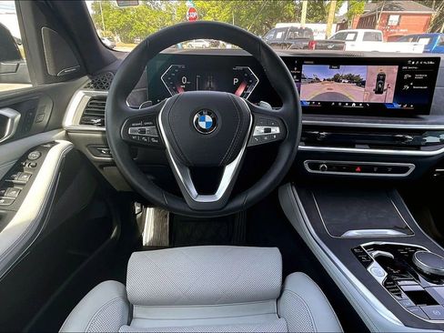 Used 2025 BMW X5 xDrive40i w/ Climate Comfort Package AWD/4WD image 7