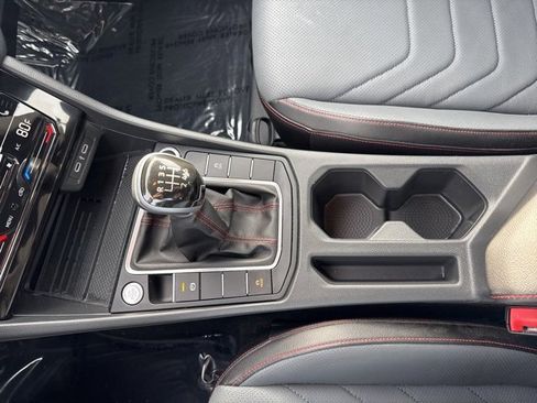 Used 2025 Volkswagen Jetta GLI Autobahn image 25