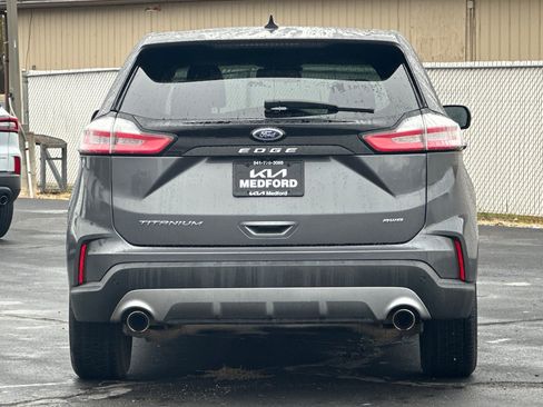 Used 2022 Ford Edge Titanium w/ Equipment Group 301A AWD/4WD image 5