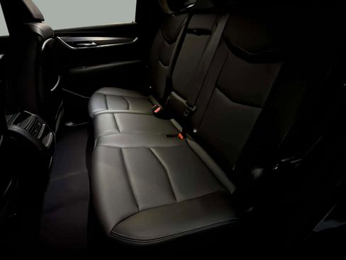 Used 2022 Cadillac XT5 Luxury image 31