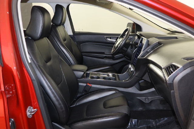 Used 2022 Ford Edge Titanium AWD/4WD image 20