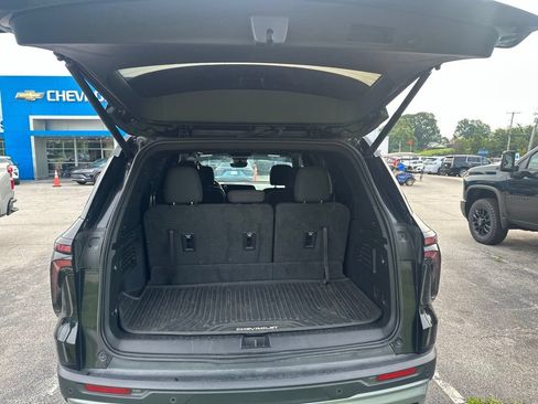 Used 2024 Chevrolet Traverse Z71 w/ Enhanced Driving Package AWD/4WD image 4