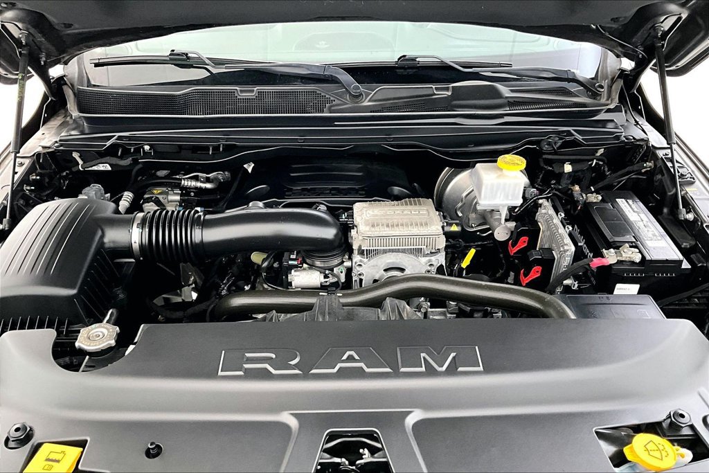 Used 2022 RAM 1500 Laramie AWD/4WD image 10