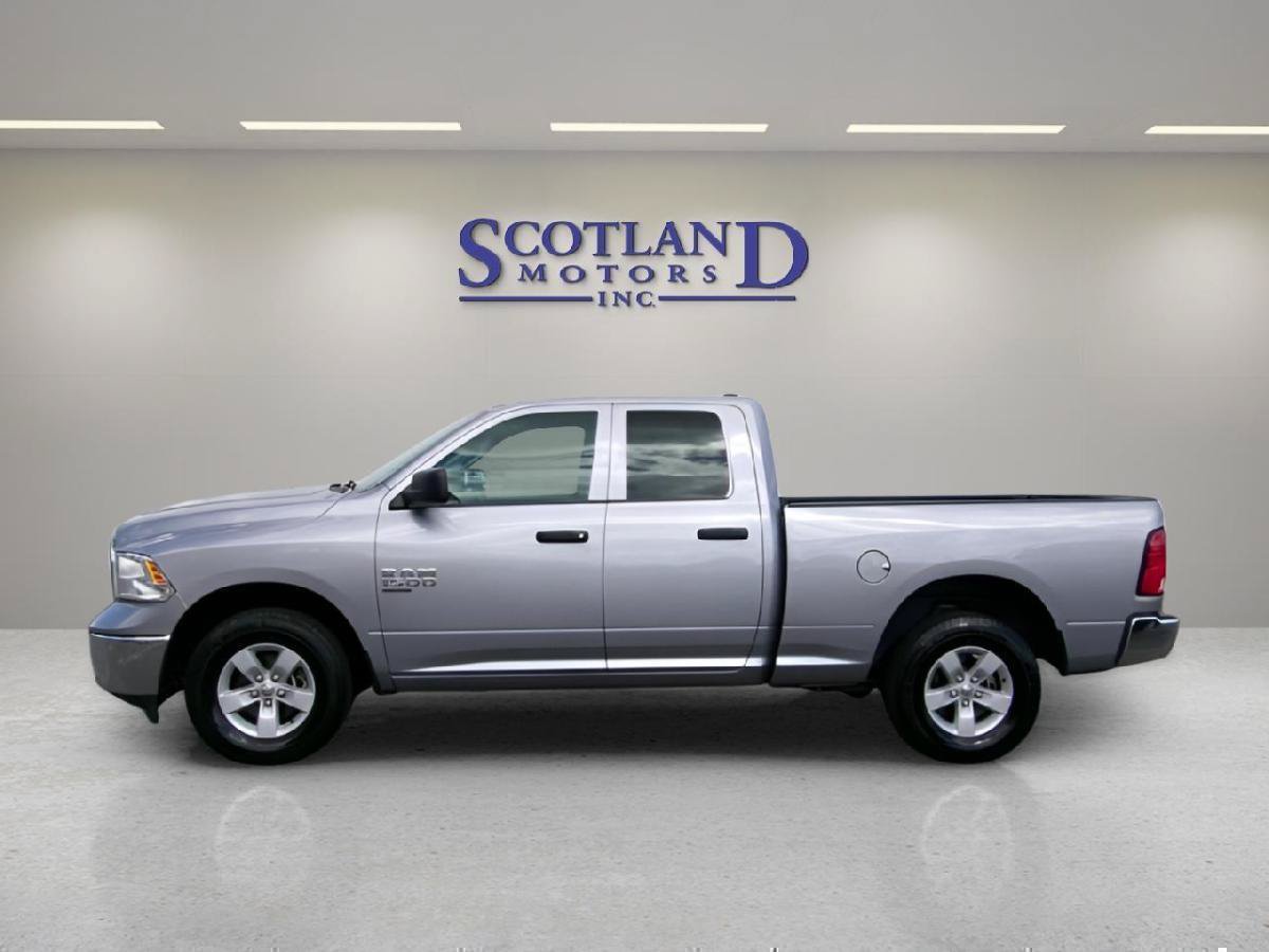 Used 2024 RAM 1500 Classic SLT AWD/4WD image 1