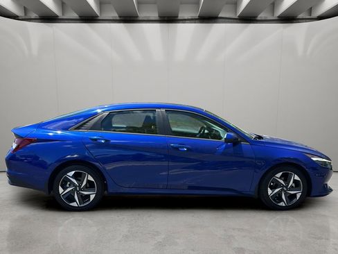 Certified 2023 Hyundai Elantra SEL w/ Convenience Package FWD image 6