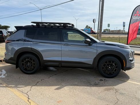 New 2026 Mitsubishi Outlander Trail Edition image 10