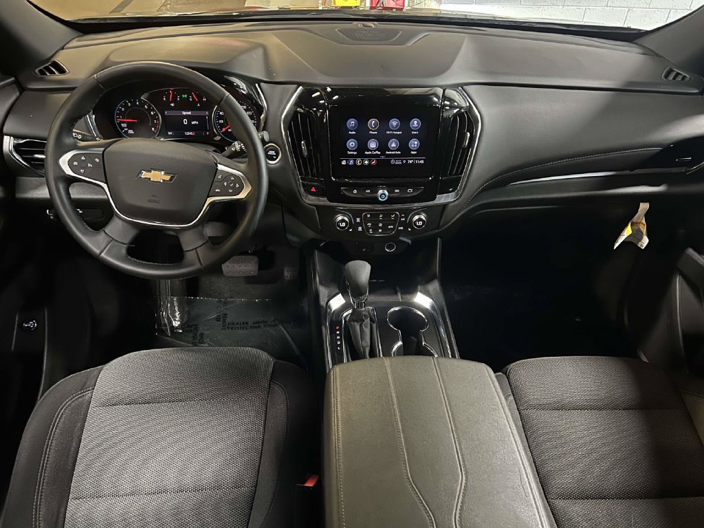 Used 2023 Chevrolet Traverse LT FWD image 12