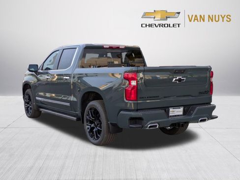 New 2026 Chevrolet Silverado 1500 High Country w/ Technology Package AWD/4WD image 4