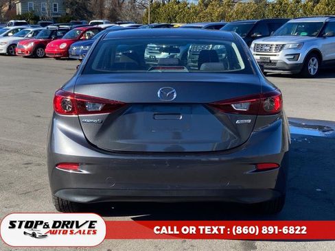Used 2015 MAZDA MAZDA3 i SV image 4