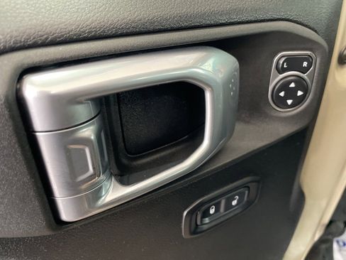 Used 2020 Jeep Gladiator Rubicon image 13