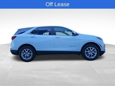 Used 2023 Chevrolet Equinox LT FWD image 6